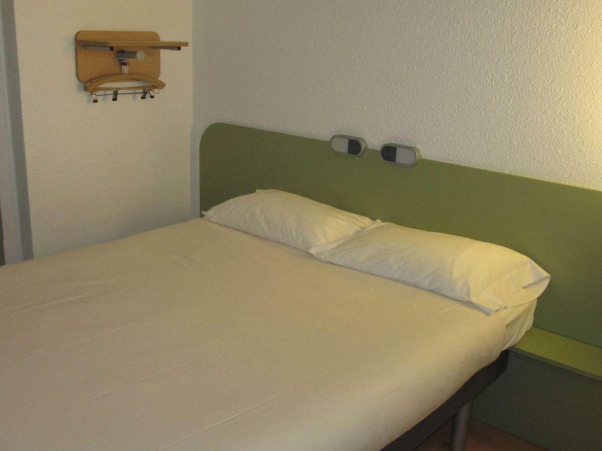 Ibis Budget Aix En Provence Est Le Canet Meyreuil Ngoại thất bức ảnh